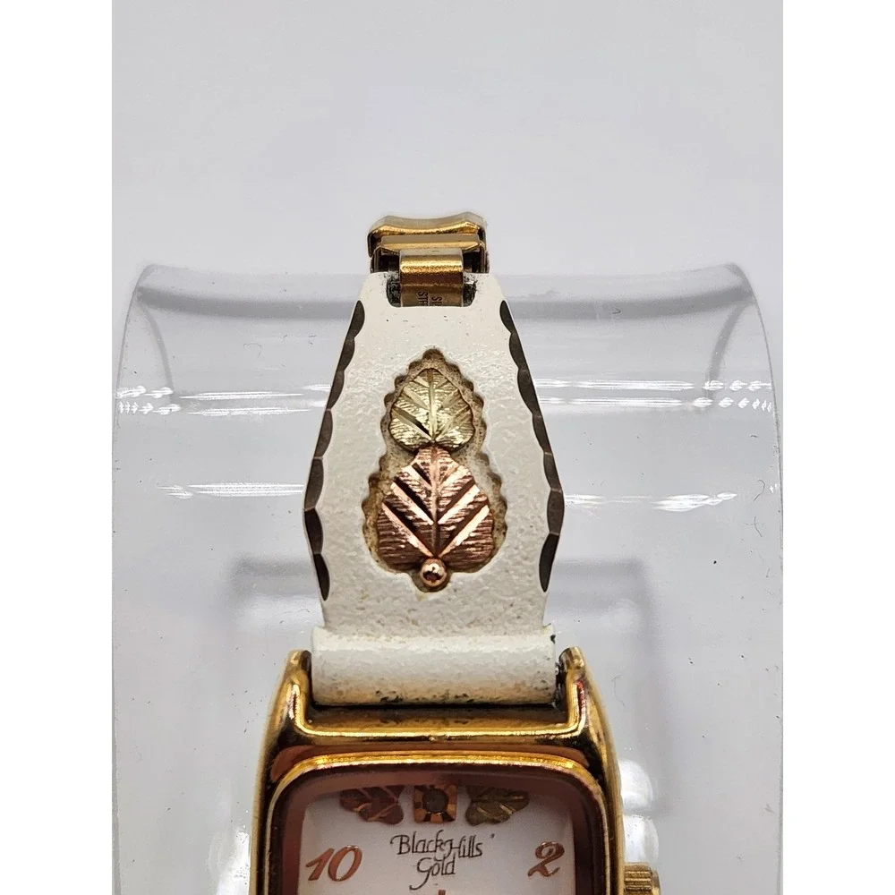 Black Hills Gold Wristwatch Tri-Colored Diamond Quartz Stretch White Leaf Band